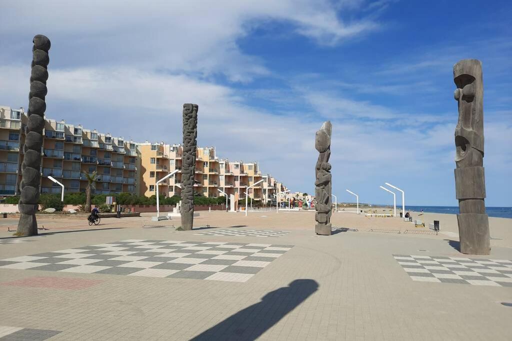 Appartement Vue Mer, Acces Direct Plage, Parking Privatif 르발카레스 외부 사진